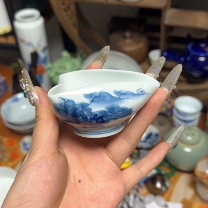 盖碗瓷器直播放漏中