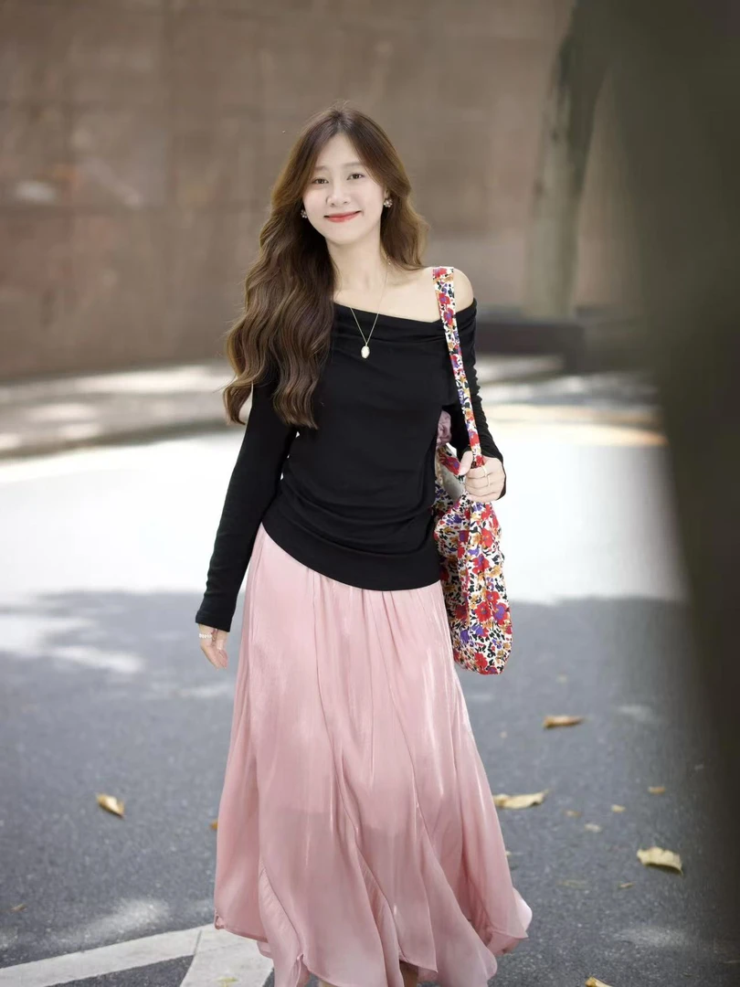 2025秋季新款荡领一字肩长袖T恤褶皱修身显瘦上衣百搭半身裙套装