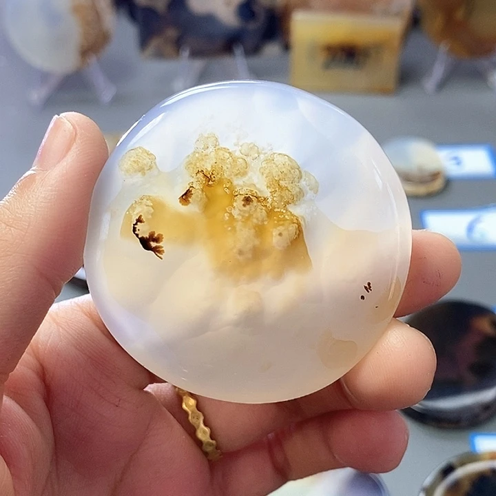 玛瑙/玉髓未镶嵌珠宝半成品