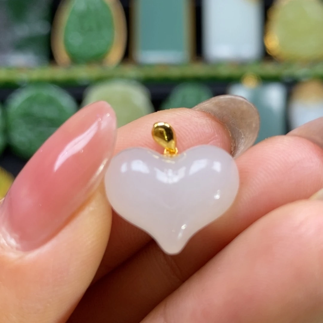 和田玉18K金镶嵌颈饰