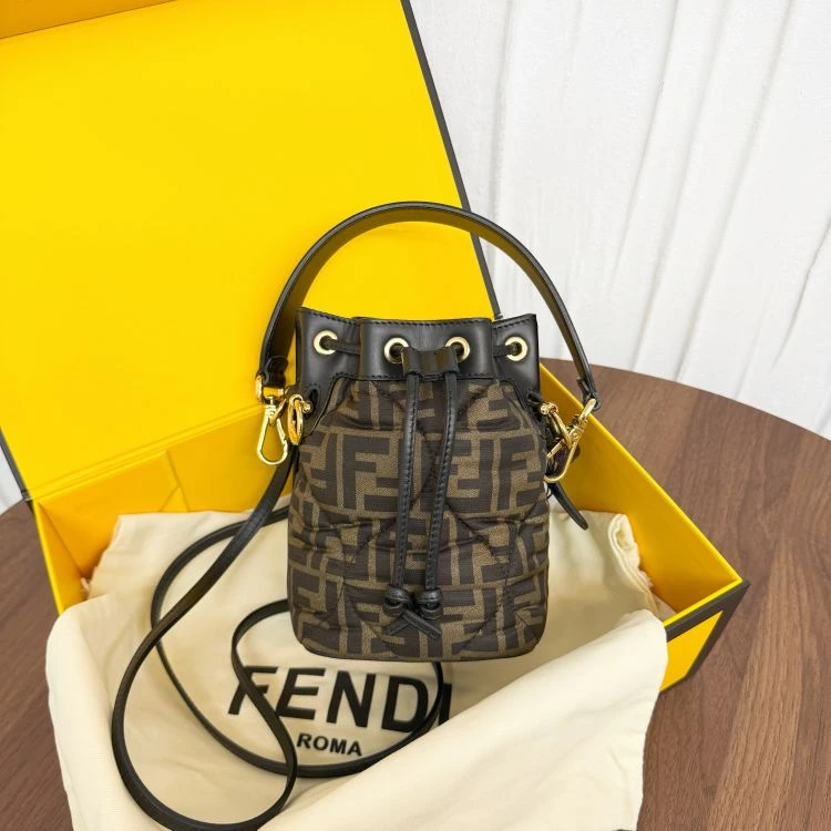 99新/芬迪/单肩包/C6841061970/[251220SWB]