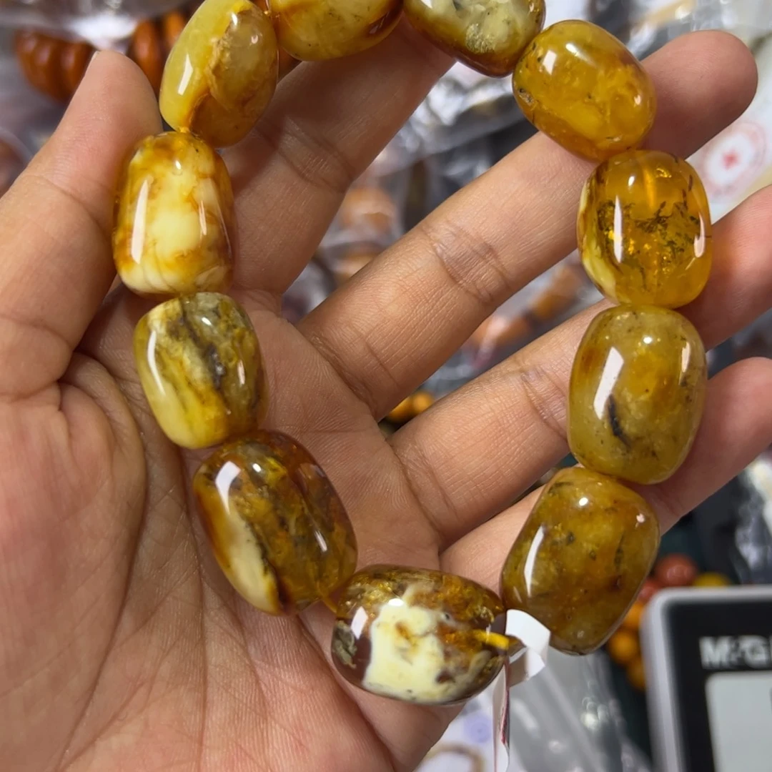 未镶嵌琥珀珠宝奇石865