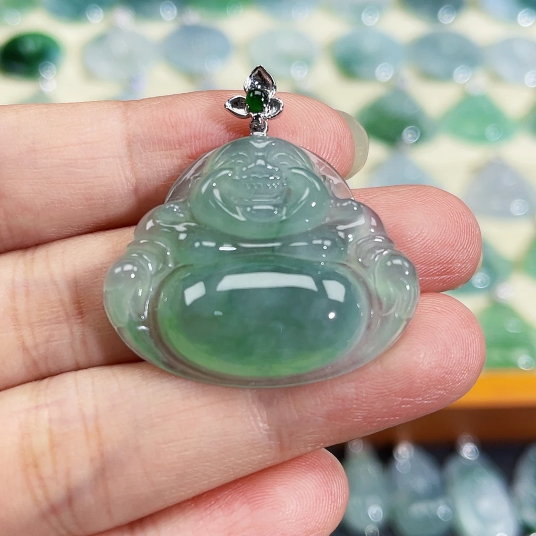 翡翠18K金镶嵌颈饰吊坠