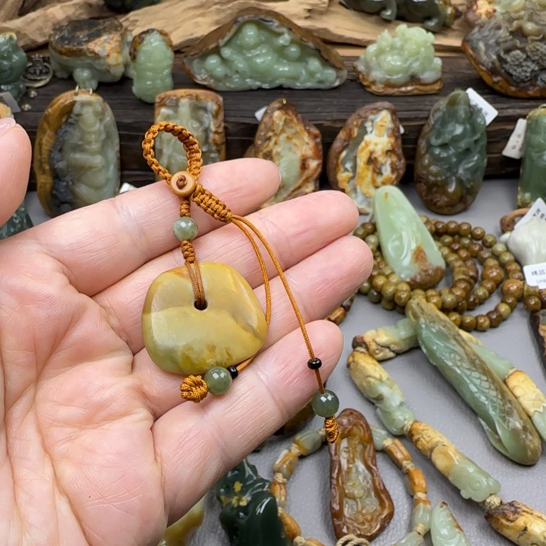 岫岩河磨玉（透闪石质玉）未镶嵌珠宝奇石