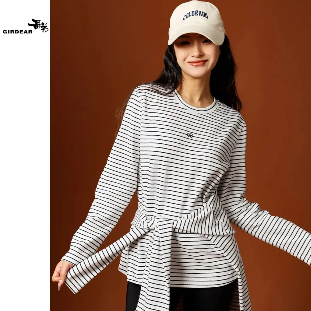 哥弟1300866春季时尚休闲百搭纯棉印花圆领长袖白色宽松T恤