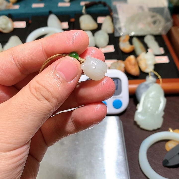 和田玉未镶嵌颈饰九*