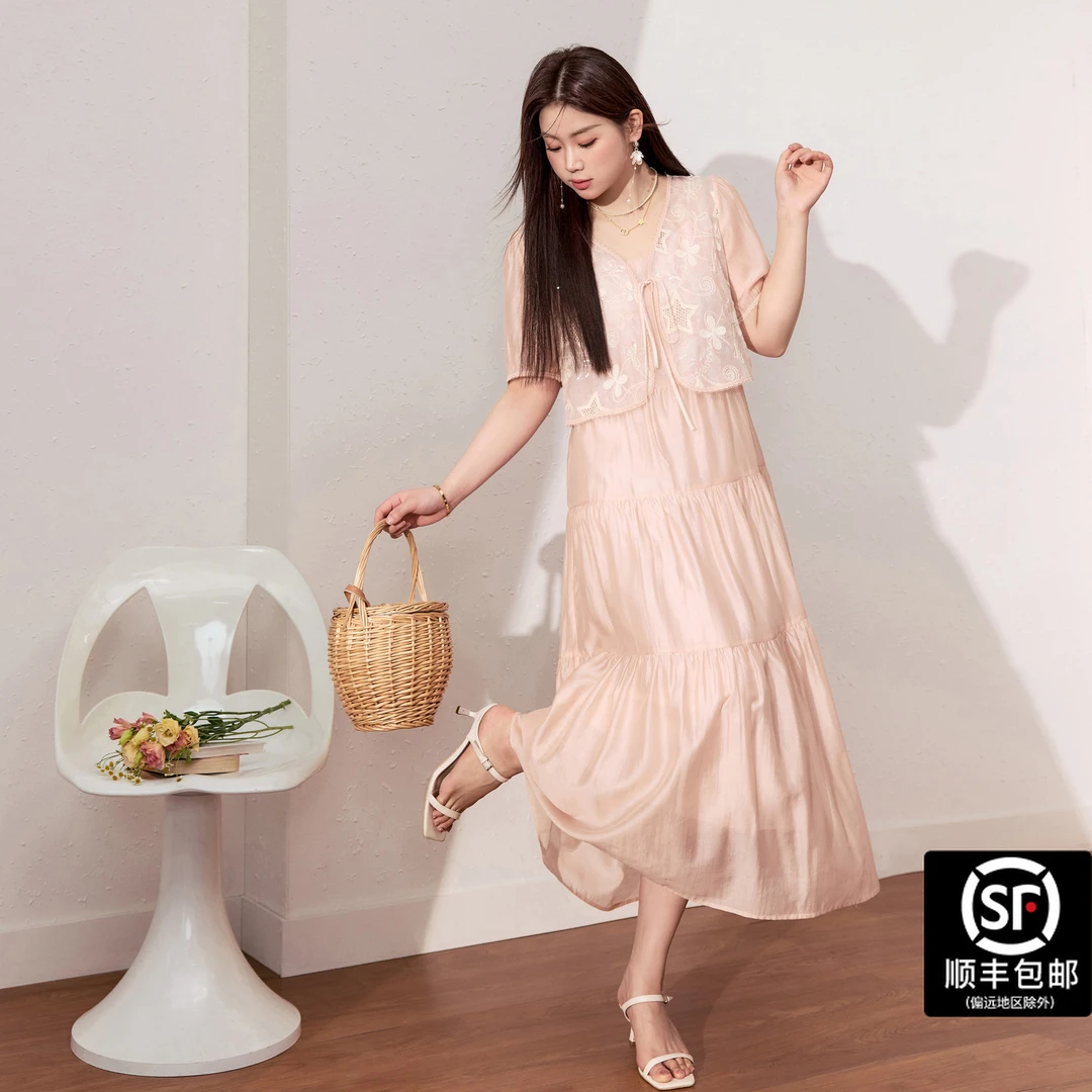 蓝语大码女装优雅假两件绣花连衣裙2025夏季法式显瘦漂亮长裙