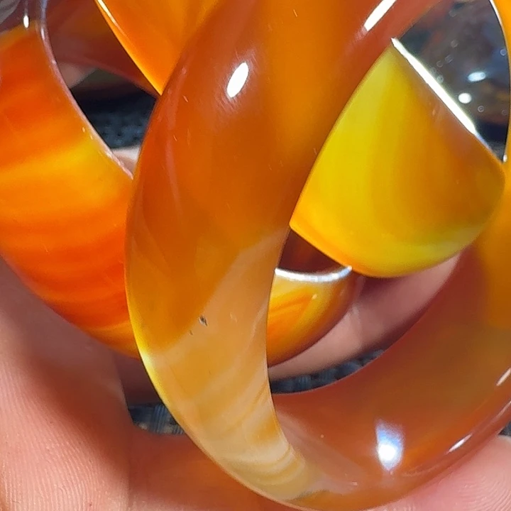 贝***巴玛瑙/玉髓未镶嵌颈饰