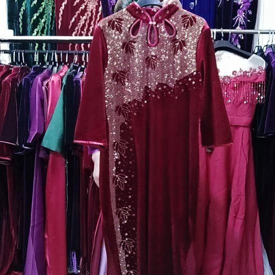 酒红色金丝绒三片水滴领镂空长款重工改良4XL145内5XL155斤以内