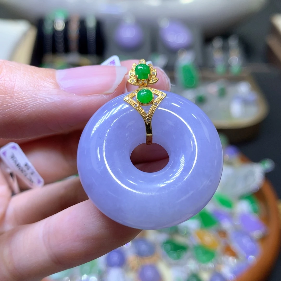 【闪购商品】翡翠颈饰18K金镶嵌翡翠吊坠项链