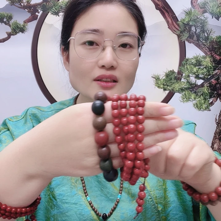 淡***～1.8瑶池手捻1.5五方贵人60颗➕0.8红麝108➕碧云散粉