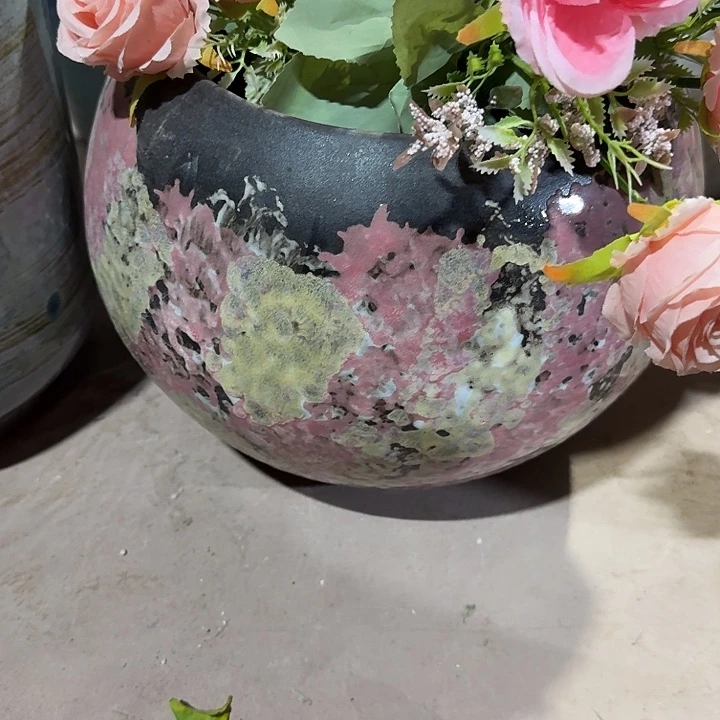 粉色球球口径18高度，22花盆