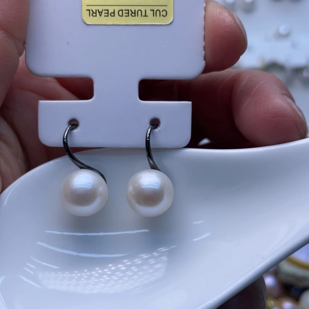 未镶嵌淡水珍珠耳饰