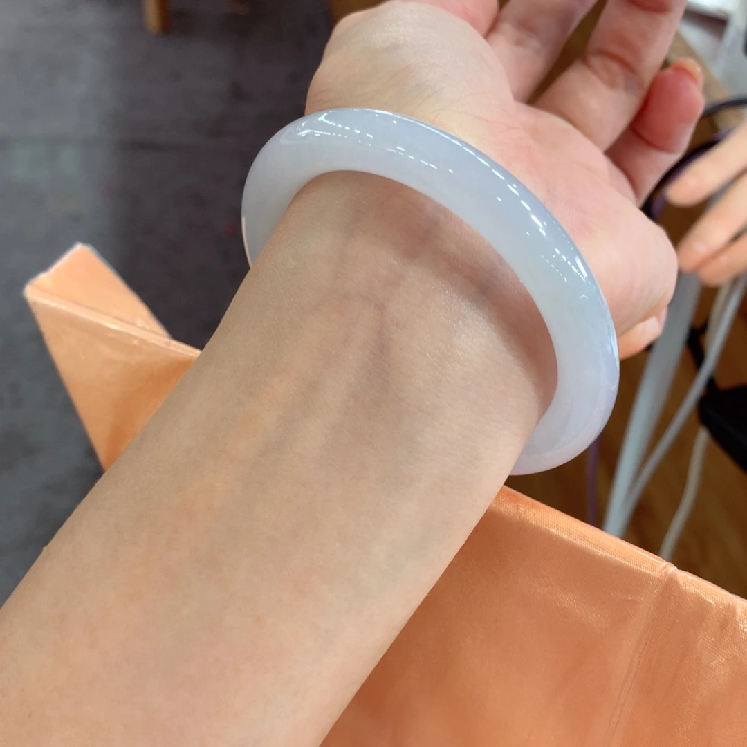 翡翠未镶嵌手镯天然Ａ货翡翠54/55