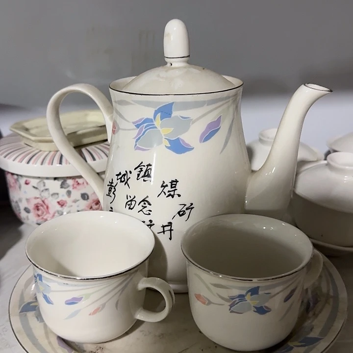 茶盏陶瓷盘子啥都有