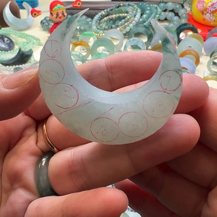 定制翡翠未镶嵌边角福利