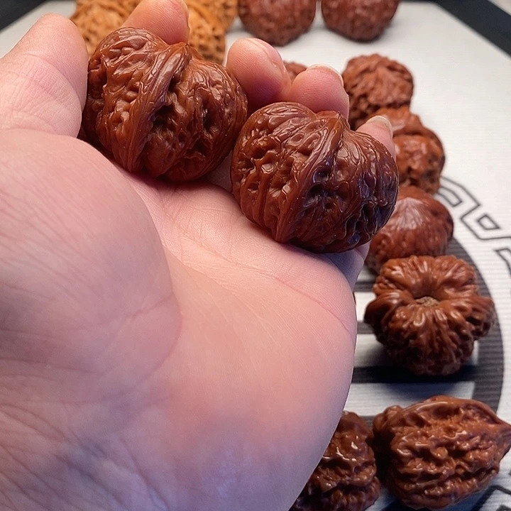 吊坠桃核元宝文玩手把件