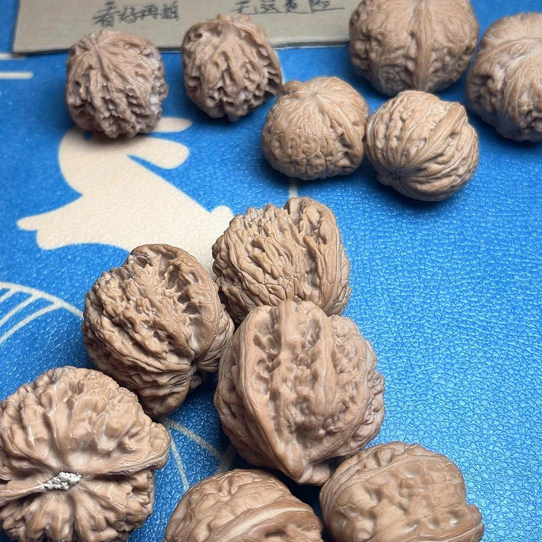 文玩核桃把件晨*宇46粗筋、44虎头、42元宝