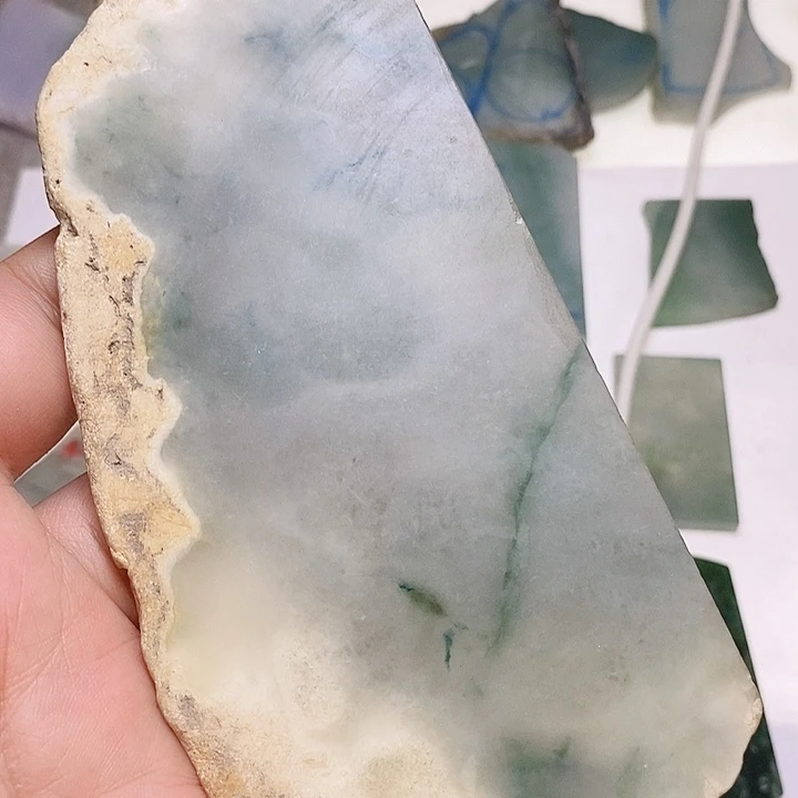 定制翡翠未镶嵌翡翠