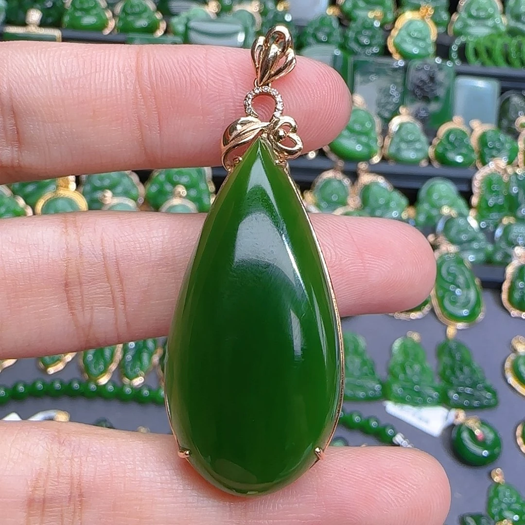 和田玉（碧玉）18K金镶嵌颈饰