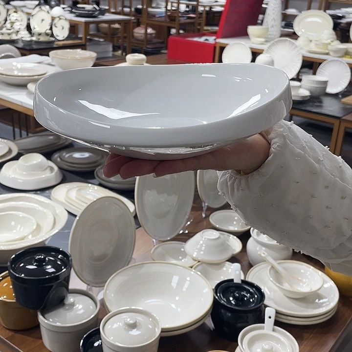 白瓷餐盘餐盘餐盘