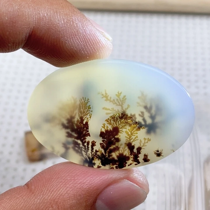 玛瑙/玉髓颈饰未镶嵌丫**?