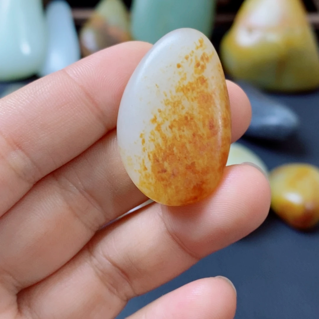 匀***未镶嵌和田玉（糖玉）珠宝奇石