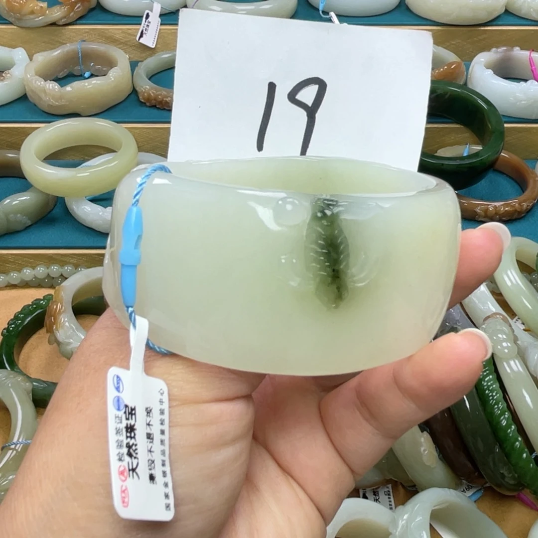 未镶嵌手镯和田玉圈口62