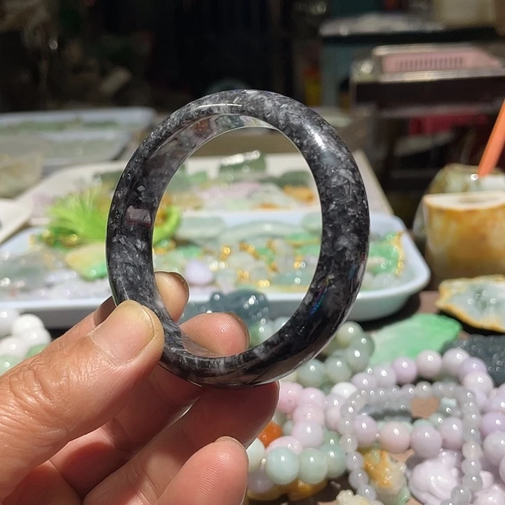 翡翠未镶嵌吊坠(不含链)56圈口