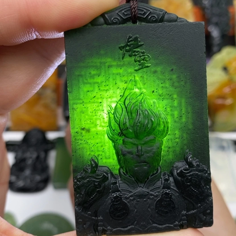 【闪购商品】蛇纹石玉未镶嵌颈饰
