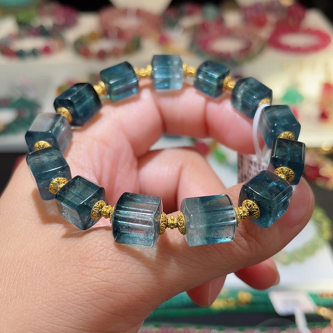蓝色碧玺手链18K金镶嵌 方糖
