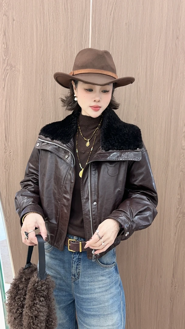 YUANJIE欧洲站冬羊羔毛翻领皮衣鹅绒外套显瘦时尚