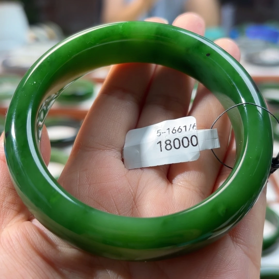 和田玉（碧玉）手镯未镶嵌