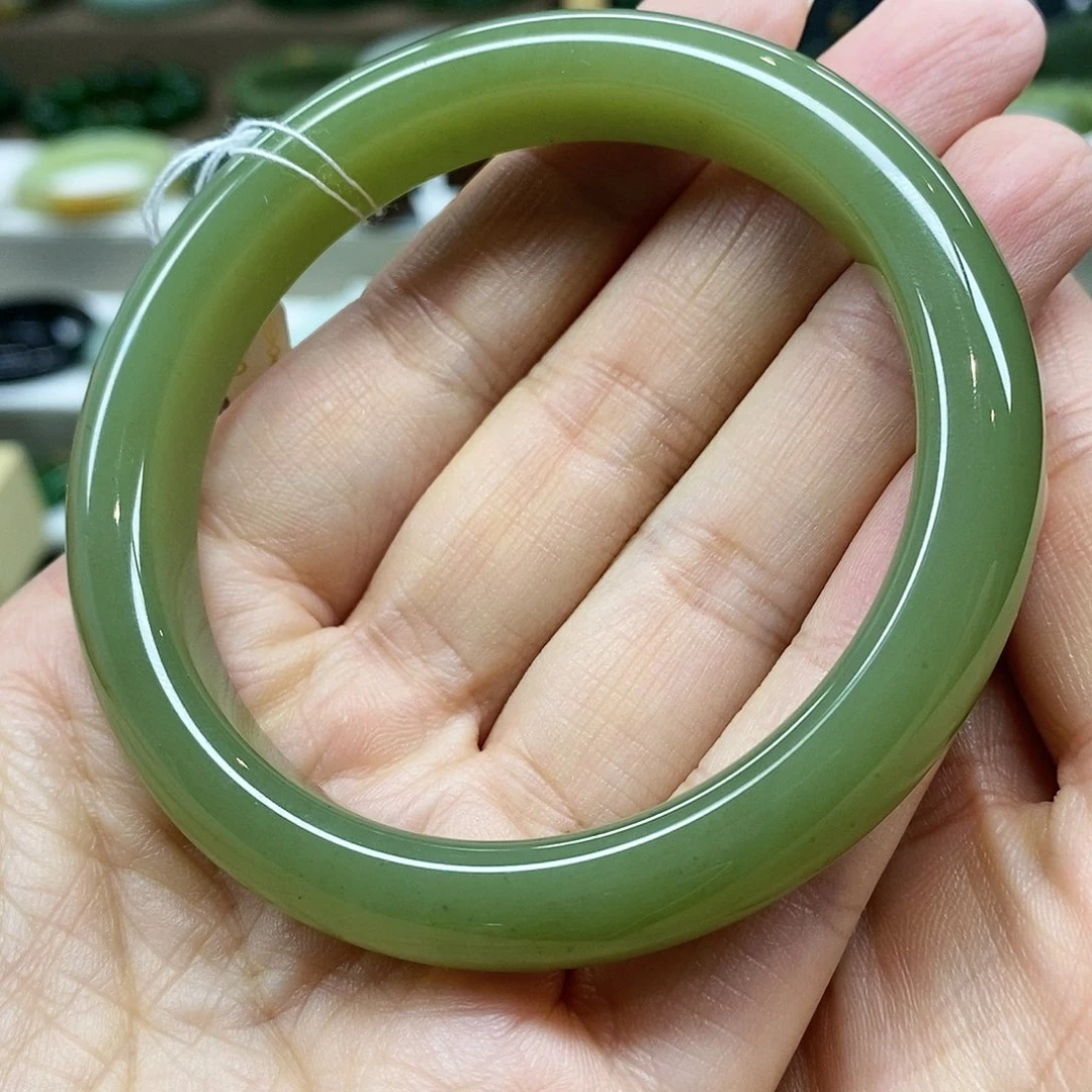 【闪购商品】未镶嵌手镯和田玉