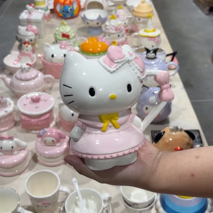 瓷片我在外面吃饭了哈哈哈