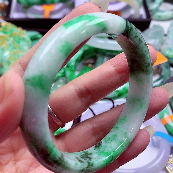 未镶嵌手镯翡翠翡翠