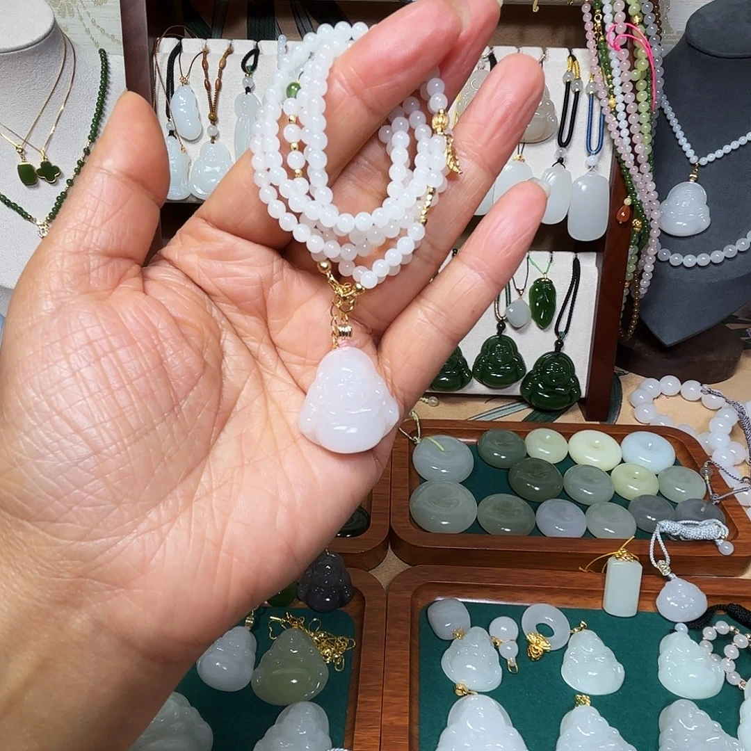 和田玉未镶嵌颈饰