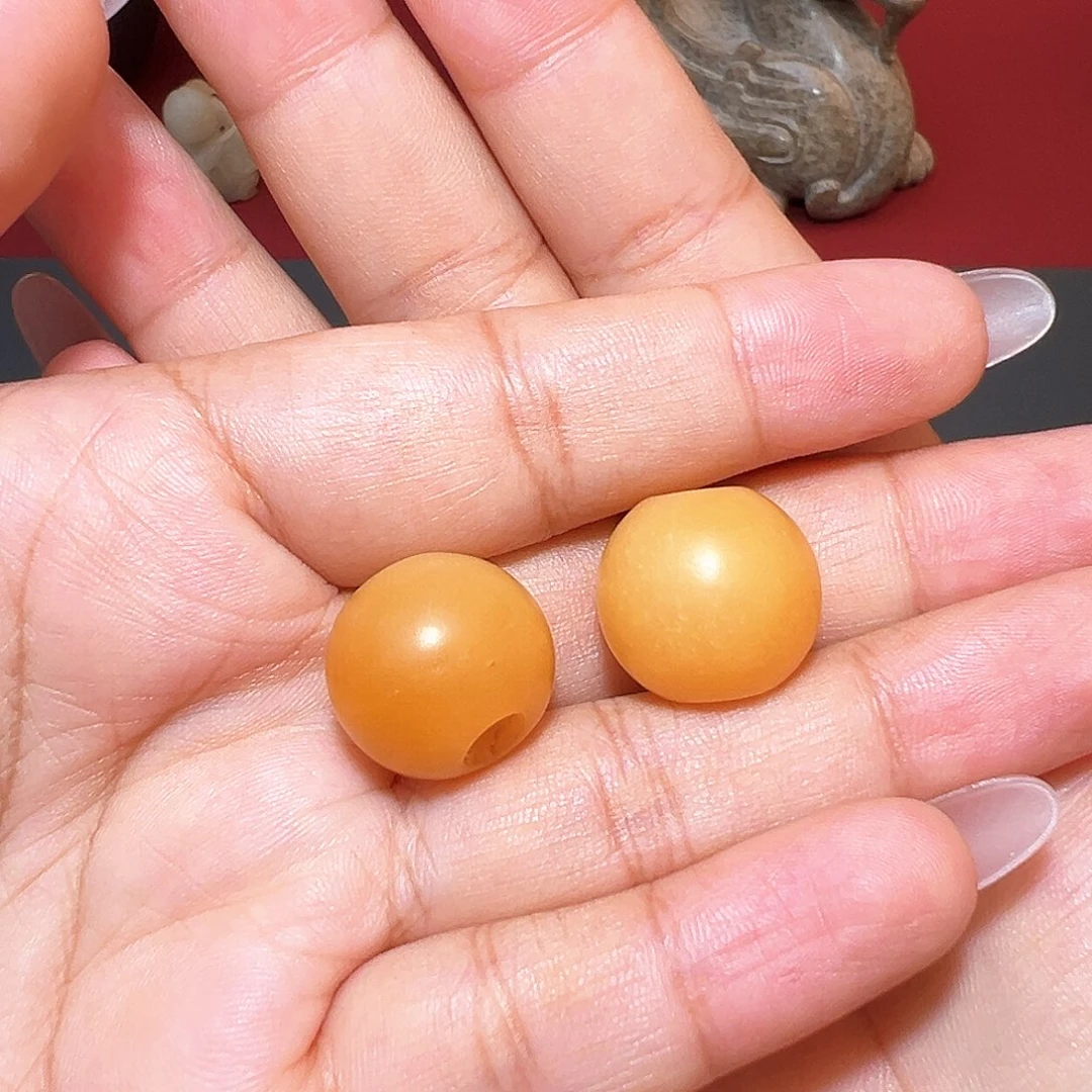 锦***绣和田玉未镶嵌挂件