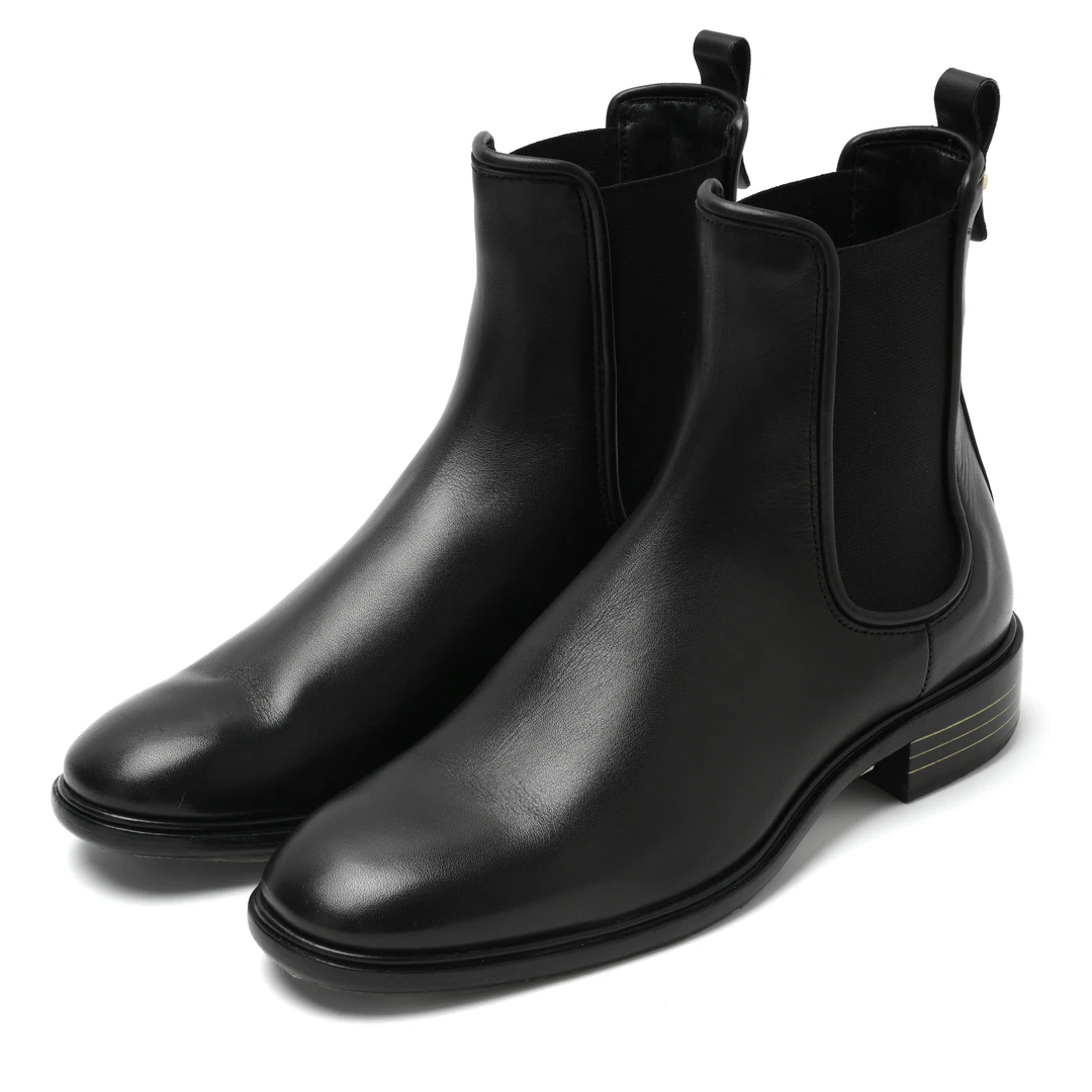 FERRAGAMO/菲拉格慕牛皮革百搭时尚黑色女士短靴 FALK0649657