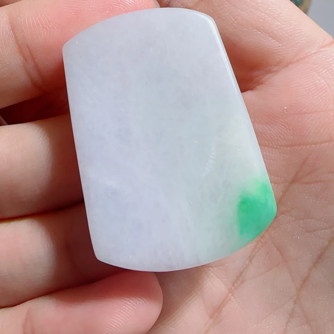 翡翠未镶嵌颈饰无事牌