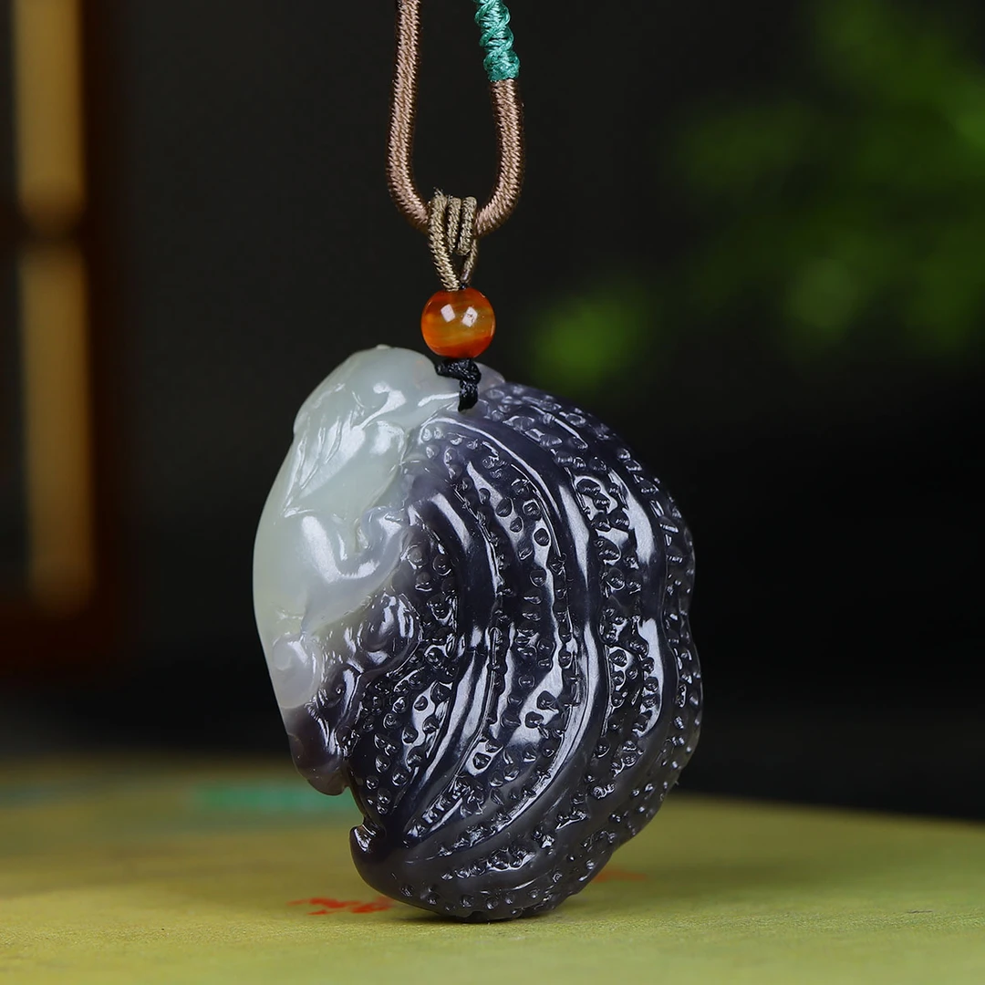 122732和田玉烟紫貔貅挂件