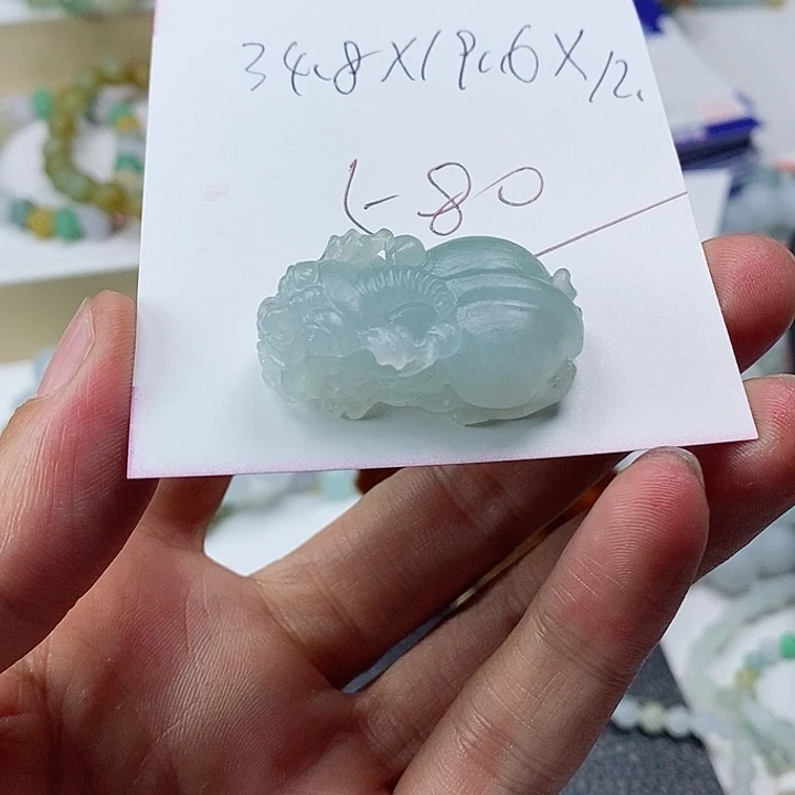 定制翡翠未镶嵌貔貅