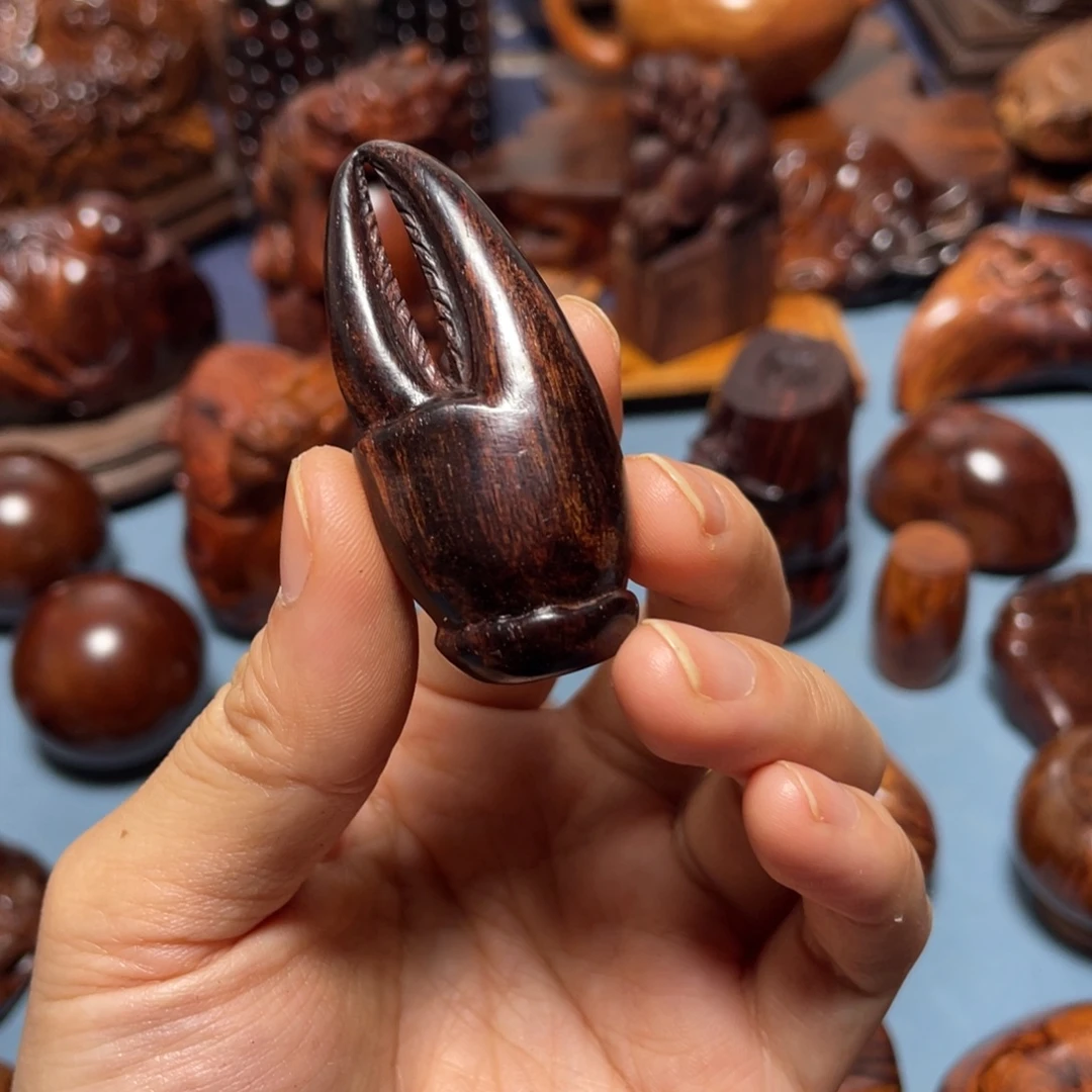 黄花梨/降香黄檀把件