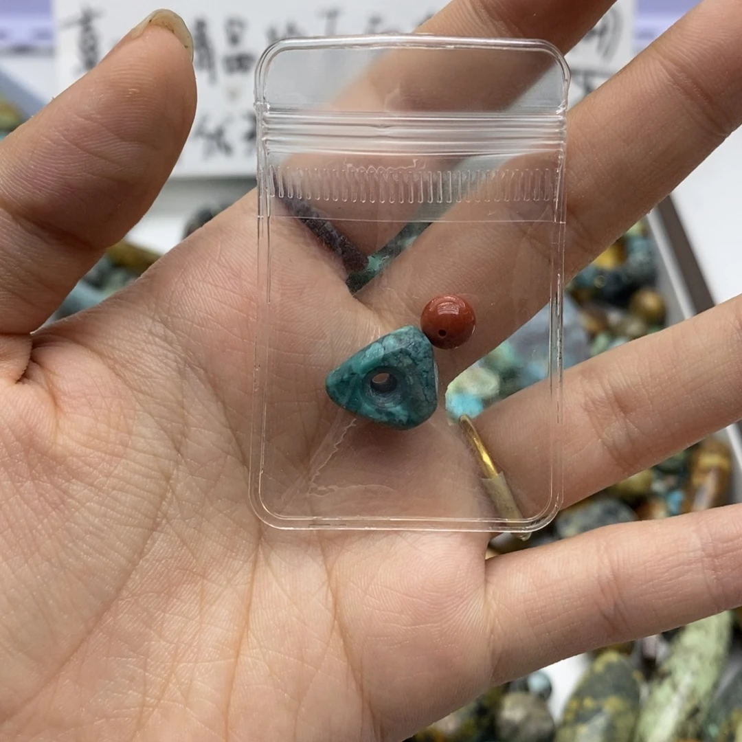 百***奕南红玛瑙未镶嵌珠宝奇石