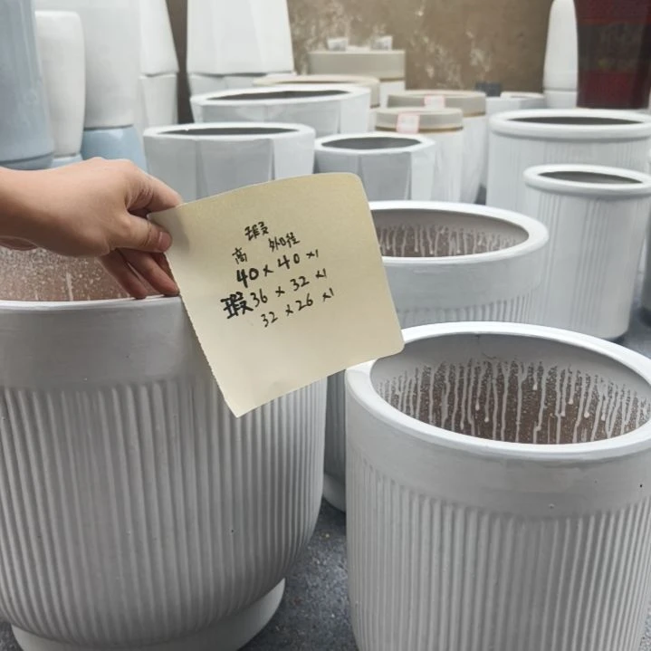 默认微瑕，陶瓷大花盆