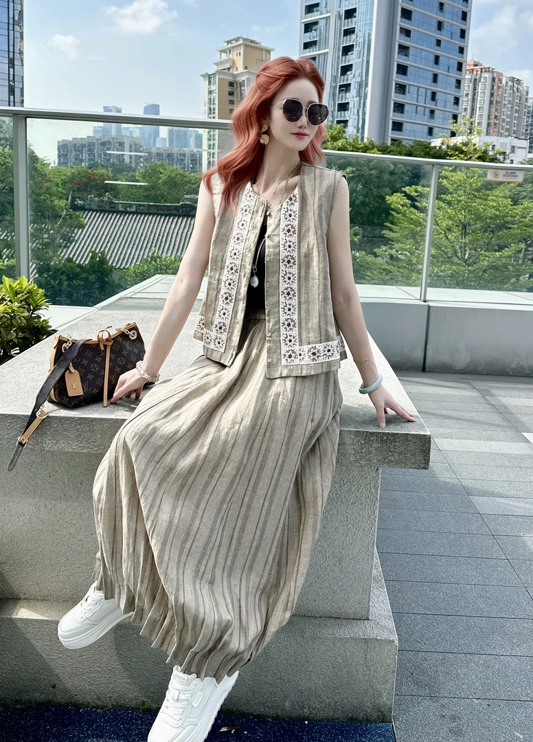 [慧慧】亚麻条纹水溶花边休闲风时尚套装时尚新款C10507