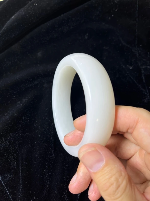 羊脂白玉宽版正圈高品质手镯