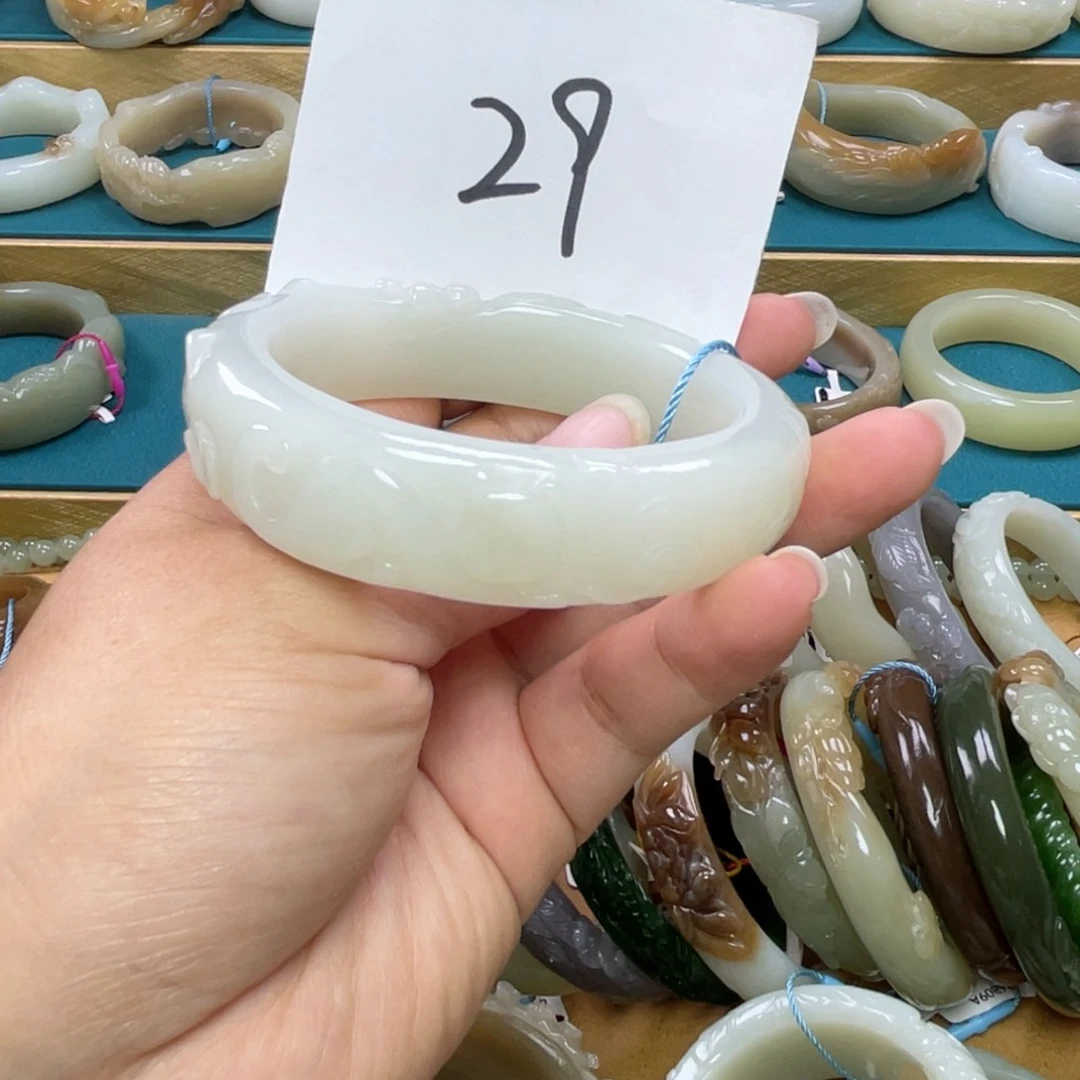 未镶嵌手镯和田玉圈口57