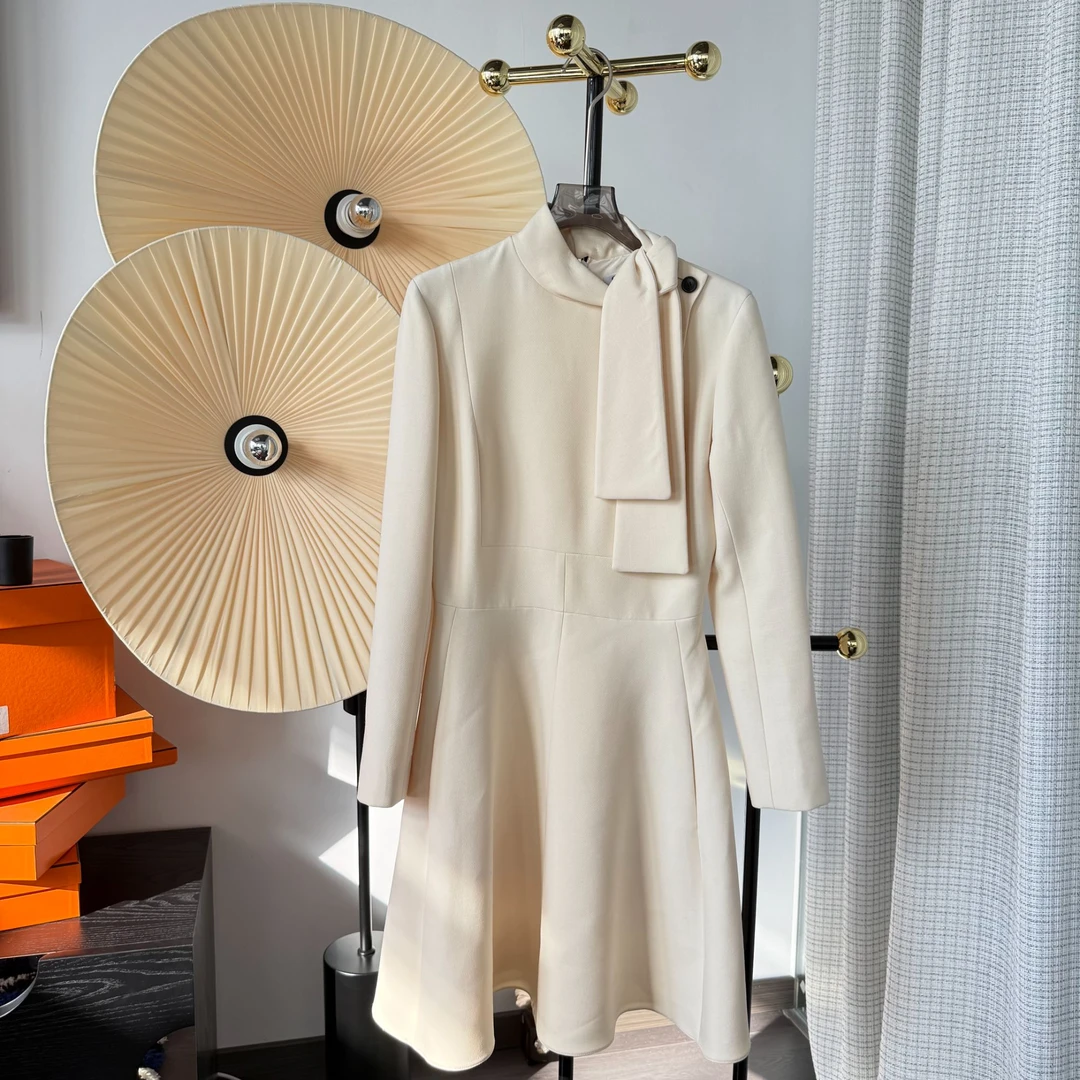 95新 DIOR/迪奥 Dior迪奥 纯美新中式米色连衣裙 36码