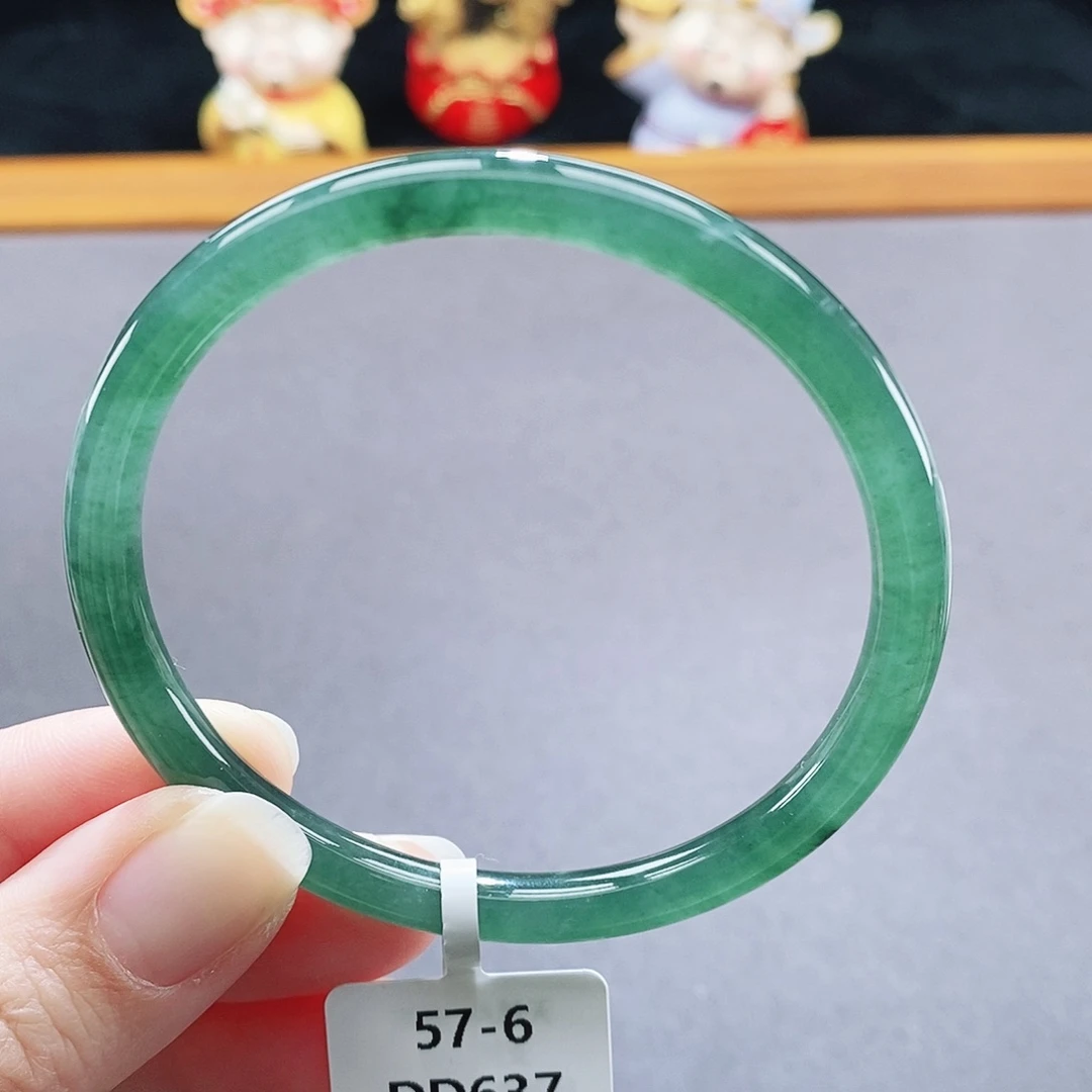 翡翠未镶嵌手镯60